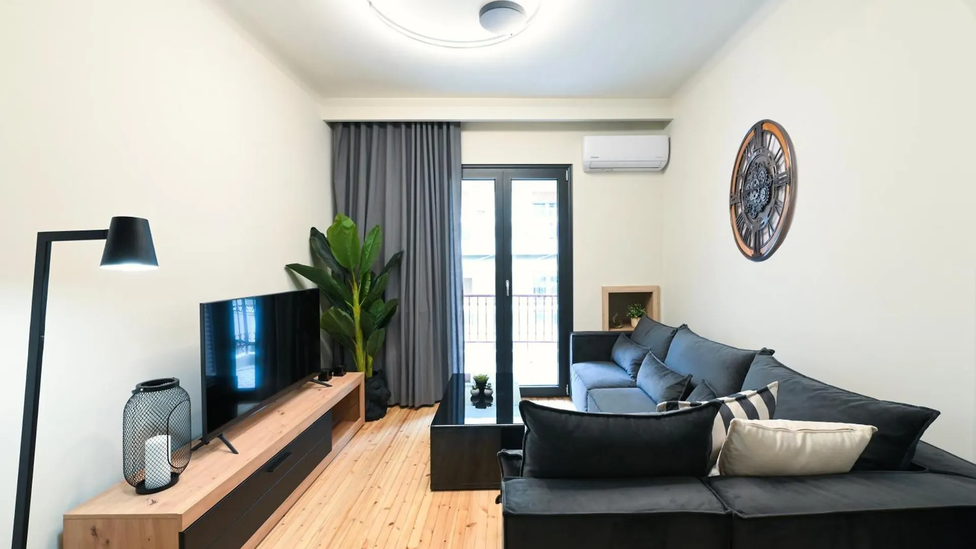 More Life #Unique Appartment In City Heart Thessaloniki Greece